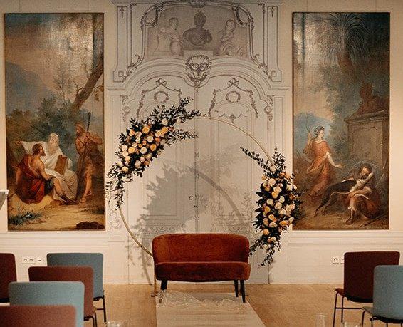 Backdrop Circle of Love Goud huren bij Je Grote Dag – foto 2