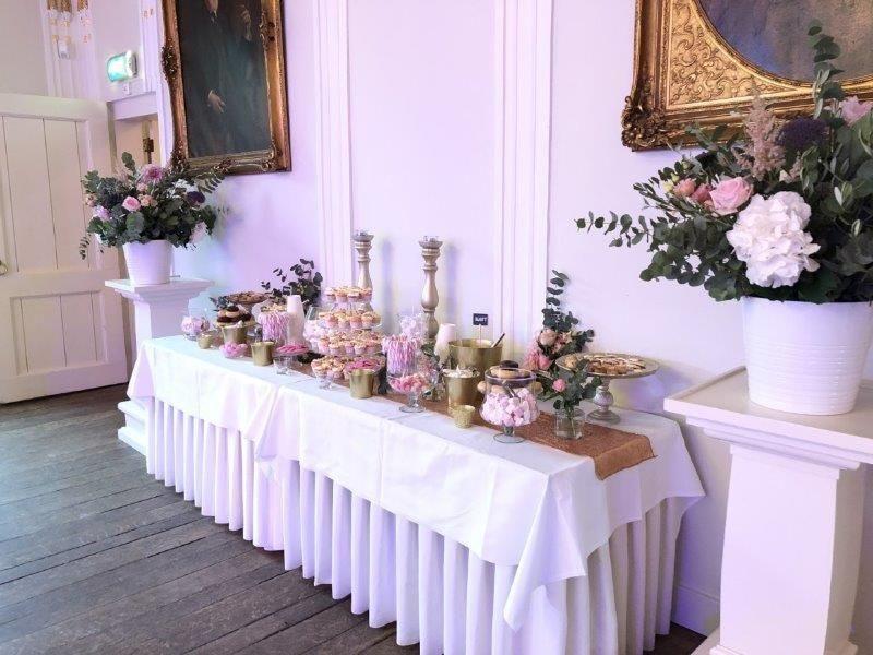 Sweet table – bloemwerk op maat van Je Grote Dag