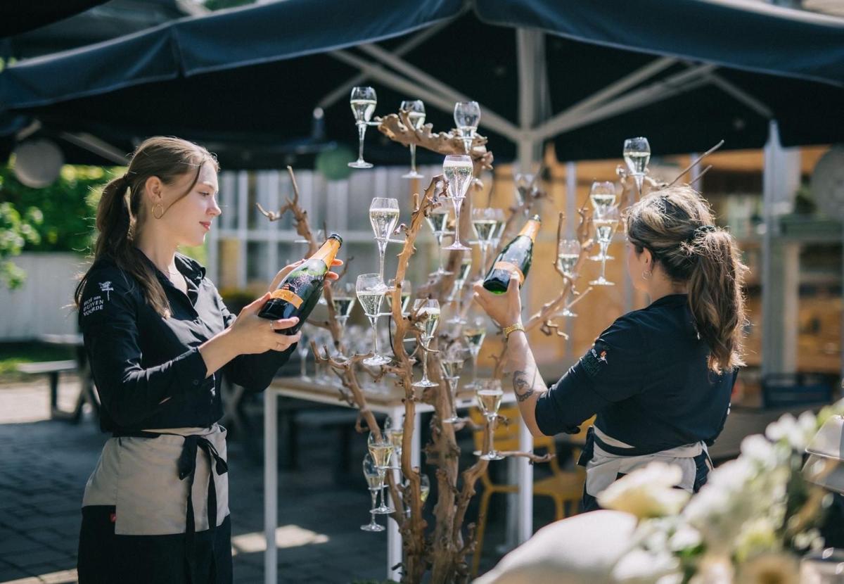 Champagneboom huren bij Je Grote Dag