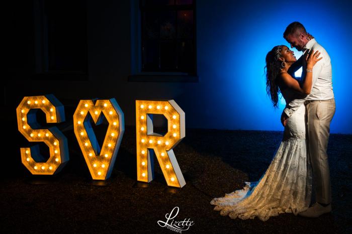 Initialen lichtletters huren bij Je Grote Dag – foto 4