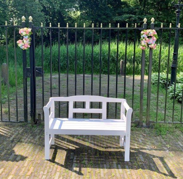 Fries trouwbankje huren bij Je Grote Dag